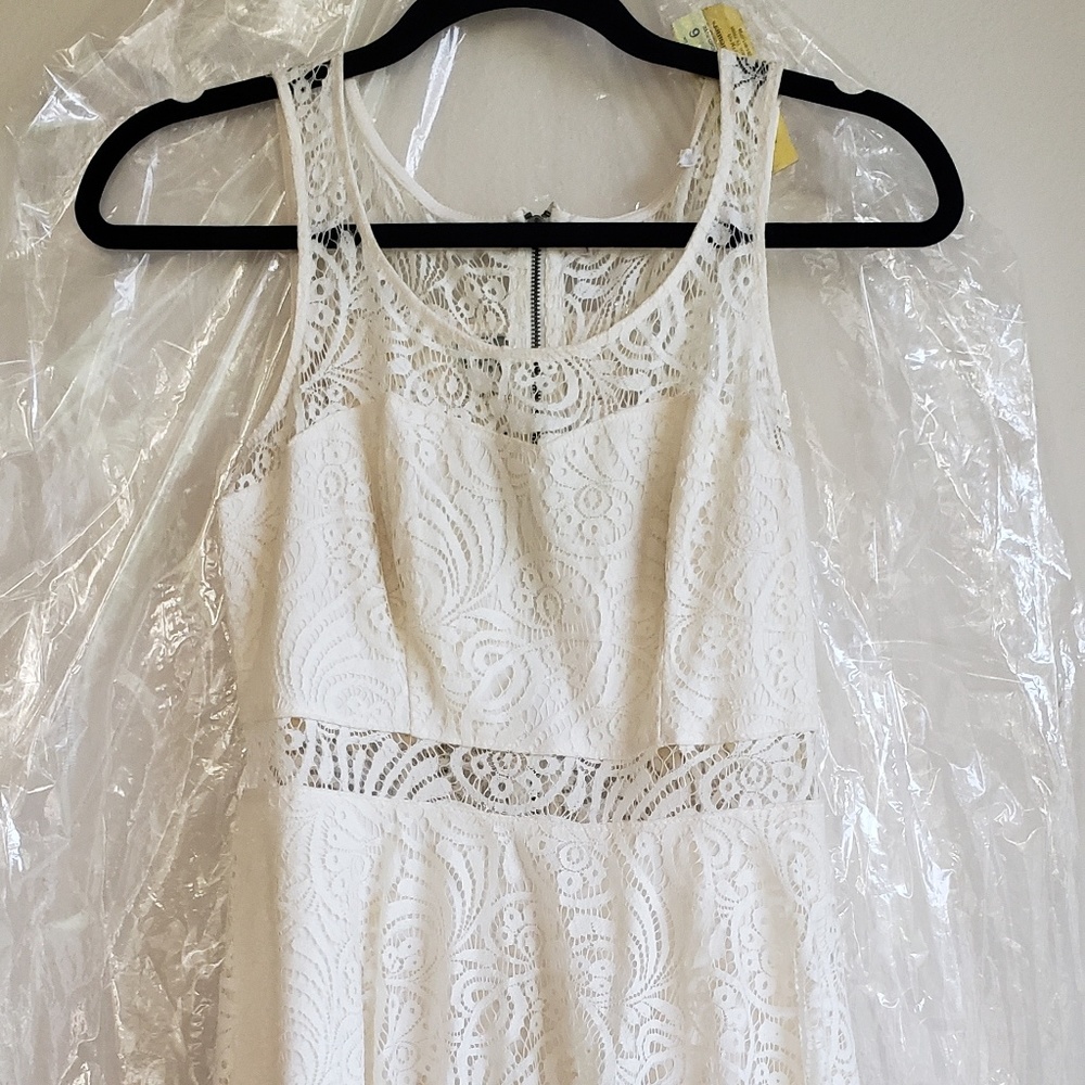 💕BEAUTIFUL MIDI LACE SUMMER DRESS.